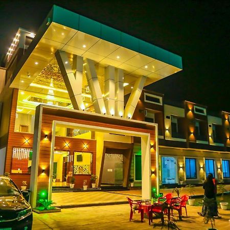 Aashirwad Hotels & Resort Shamgarh Kültér fotó