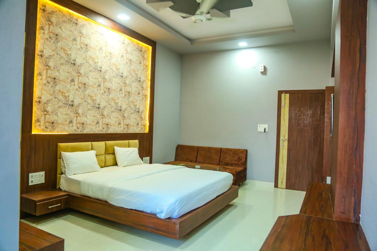 Aashirwad Hotels & Resort Shamgarh Kültér fotó