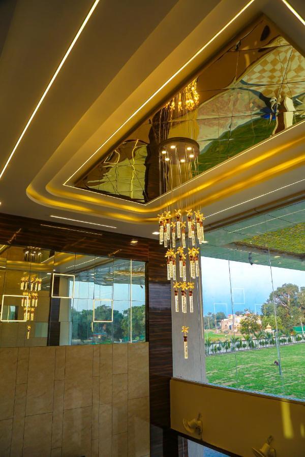 Aashirwad Hotels & Resort Shamgarh Kültér fotó